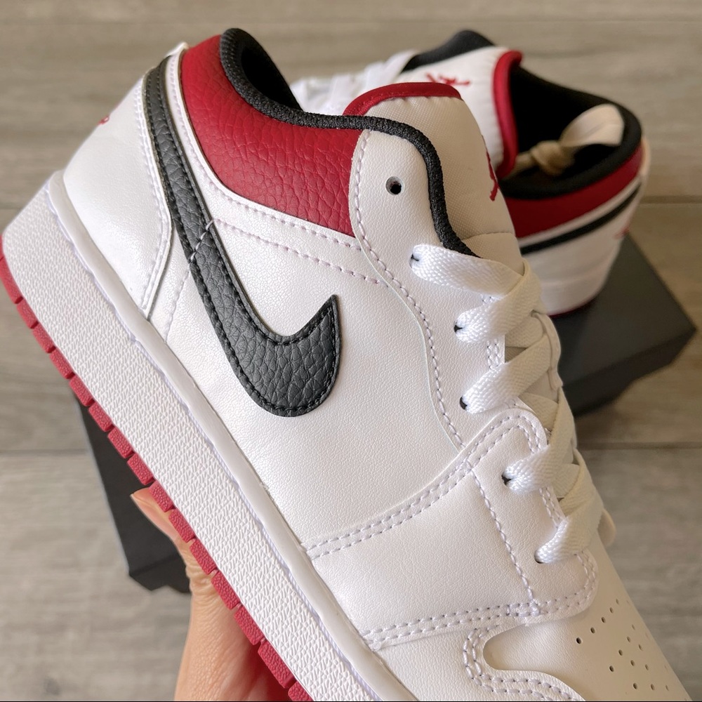 ❤️🤍Air Jordan 1 Low GS New WRB🤍❤️ - Picture 4 of 9